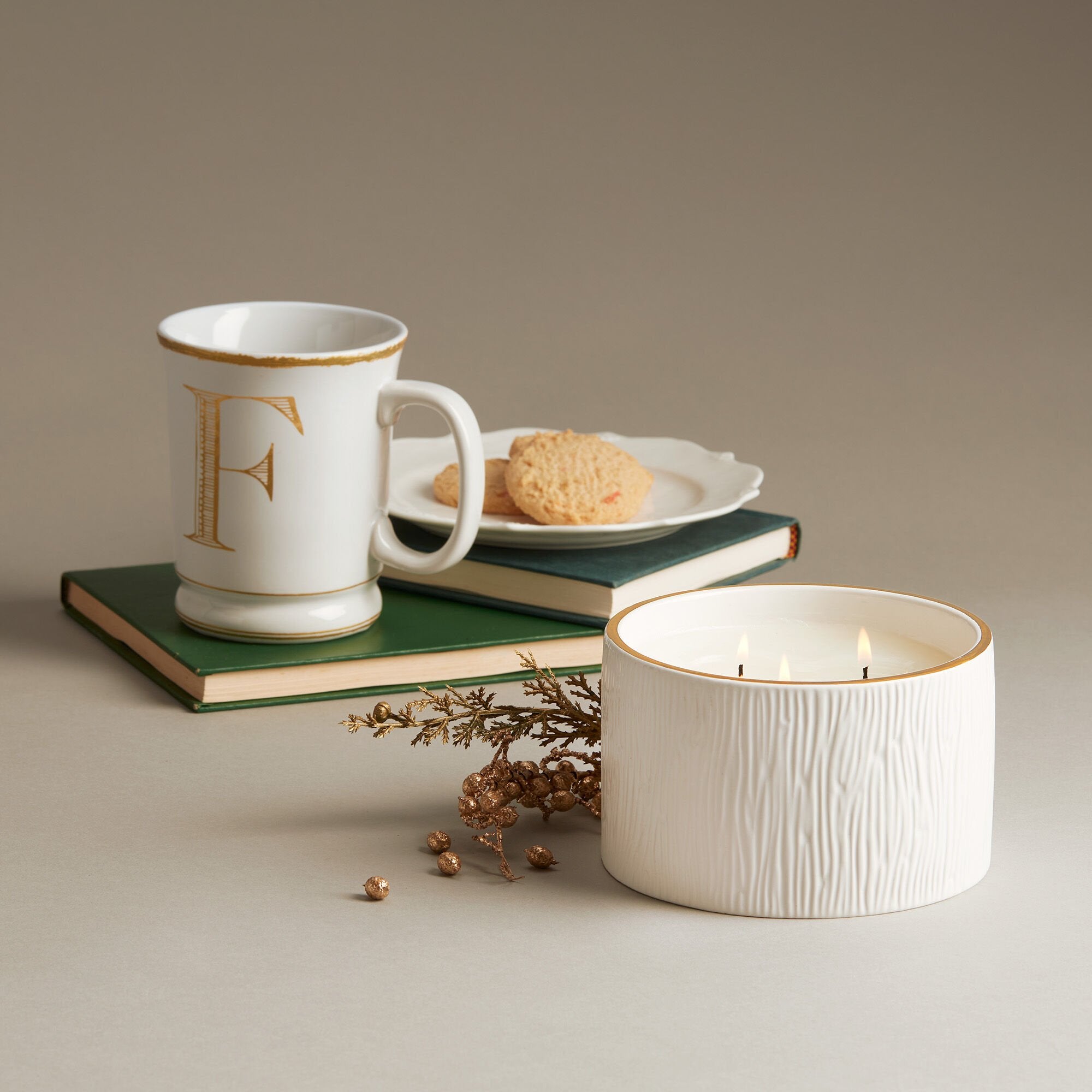 Frasier Fir? Ceramic 3-Wick Candle - Image 2