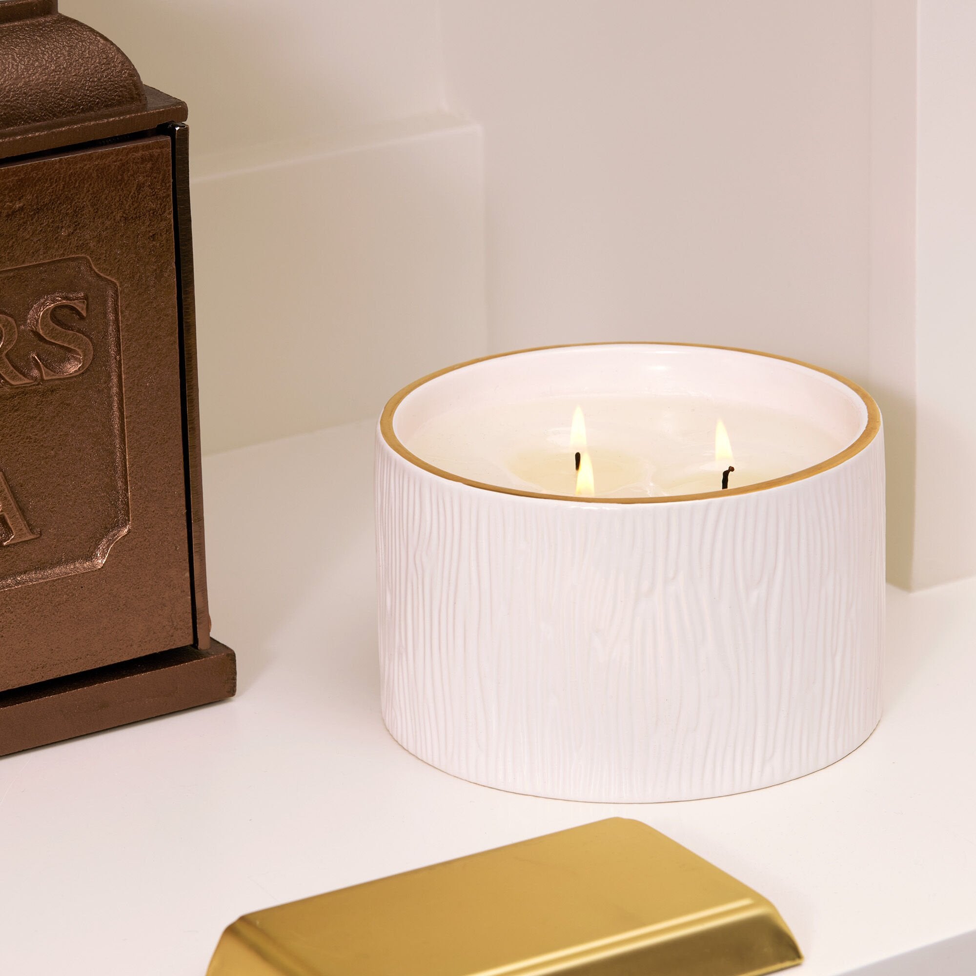 Frasier Fir? Ceramic 3-Wick Candle - Image 3