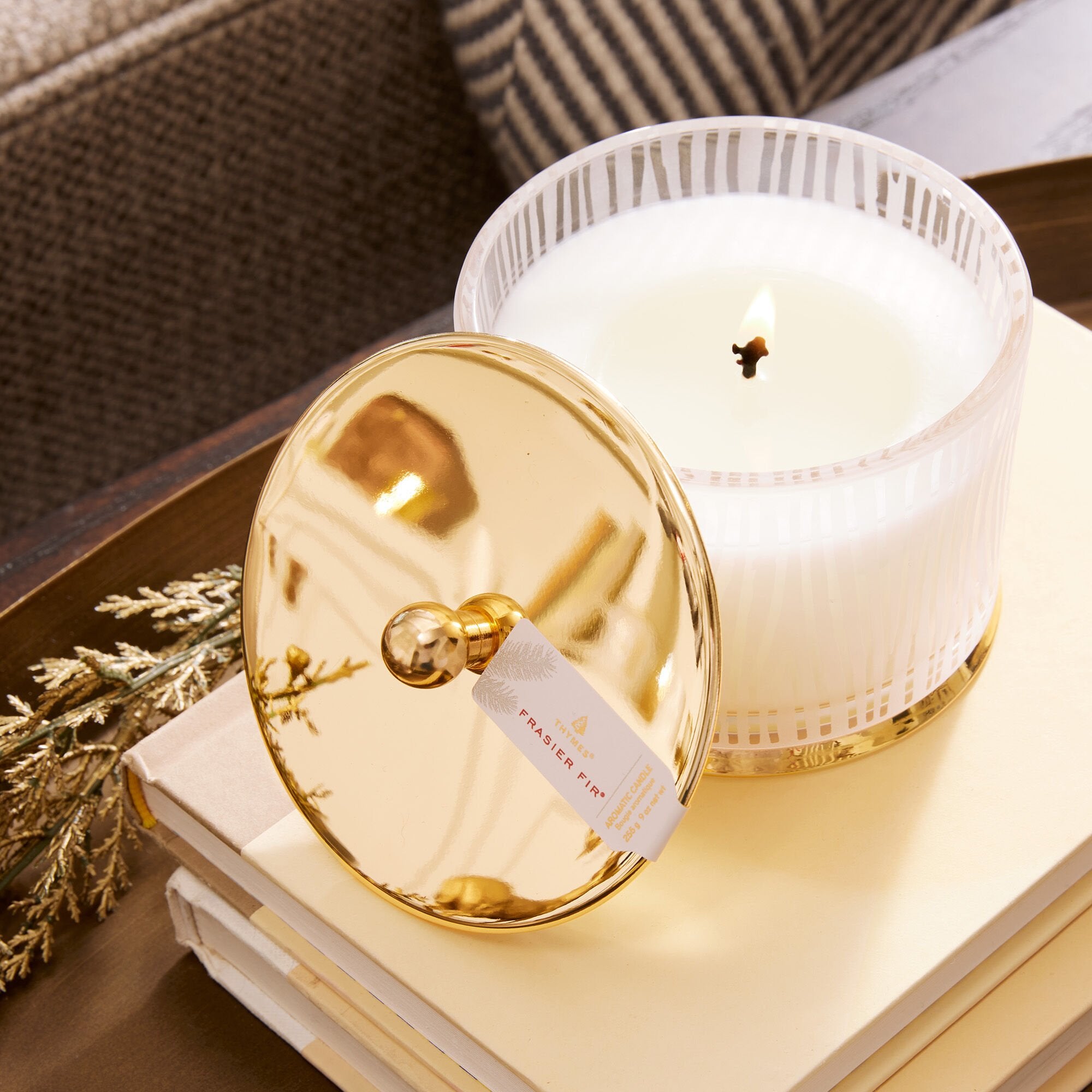 Frasier Fir? Gilded Frosted Wood Grain Candle - Image 3